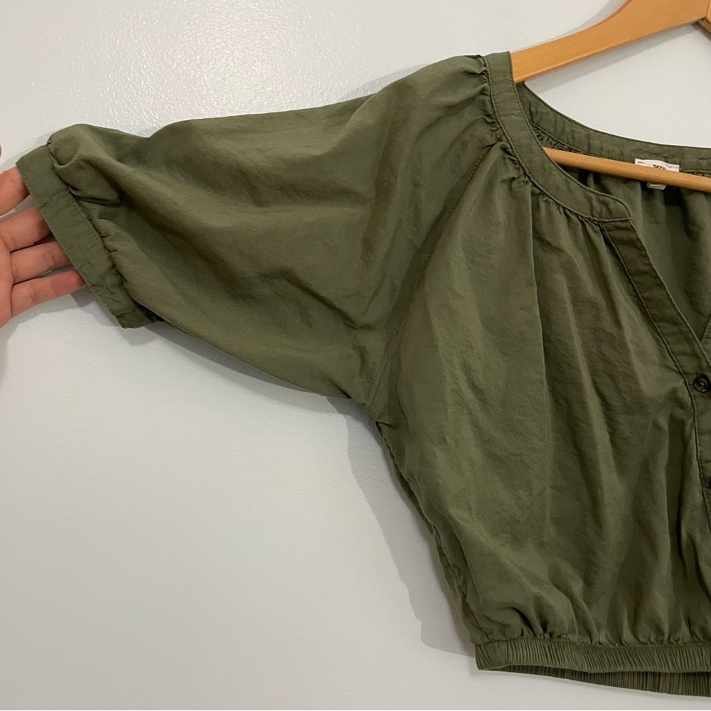 Aerie Olive Green Split Henley Neck Bubble Sleeve Cropped Women's Top XS - Picture 5 of 9